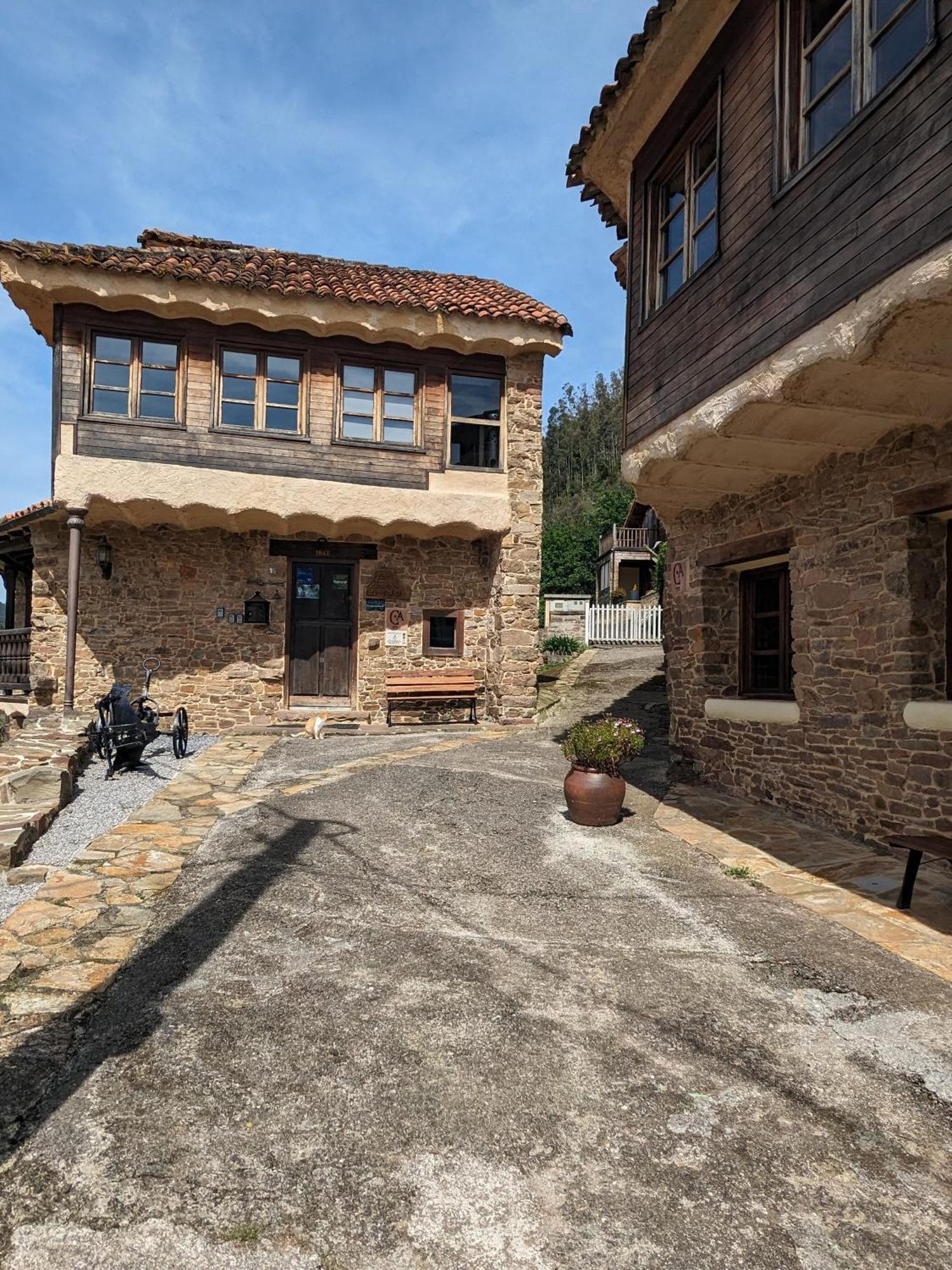 Las Casas De Isu Villaviciosa  Buitenkant foto